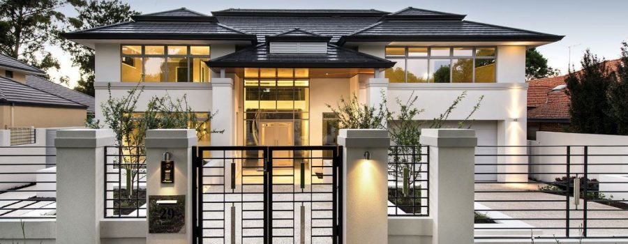 fachadas de casas bonitas con portón